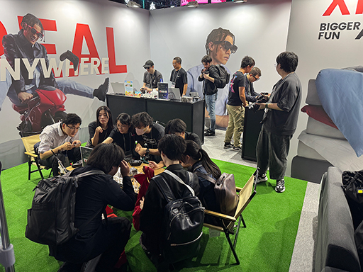 画像ギャラリー No.007のサムネイル画像 / サングラス型ディスプレイ用のAndroidデバイス「XREAL Beam Pro 5G」が国内初披露。5G通信に対応した上位モデル［TGS2024］