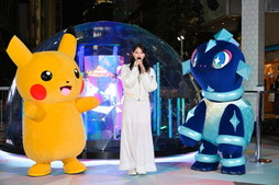 画像ギャラリー No.010のサムネイル画像 / 「ポケットモンスター バイオレット」の図鑑を埋めきった，西野七瀬さんのポケモン愛がさく裂！　「ポケモン テラスタル イルミネーション」点灯式レポート