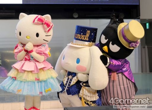 画像ギャラリー No.019のサムネイル画像 / 6つの重大発表をハローキティたちが自由に盛り上げる! 「AGF2023『フラガリアメモリーズ』ステージ」の模様をお届け