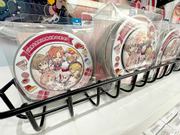 画像ギャラリー No.038のサムネイル画像 / 「フラガリアメモリーズ」初のコラボカフェ実施中の渋谷PARCO会場フォトレポート。キュートすぎるメニューやグッズに目移り必至！