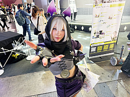 画像ギャラリー No.016のサムネイル画像 / 「デュエットナイトアビス」TGSブースは，試遊，コスプレイヤーのフォトセッション，ステージイベントと盛りだくさん［TGS2025］