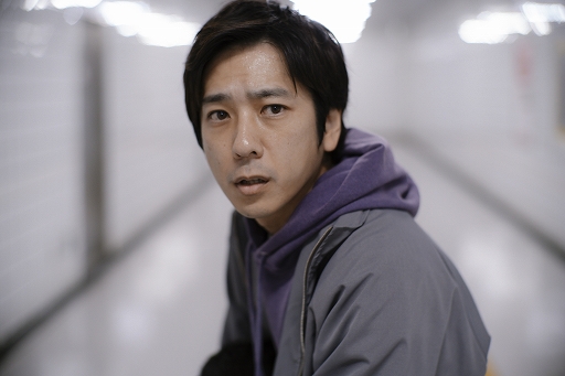 画像ギャラリー No.001のサムネイル画像 / 映画「8番出口」の公開日が8月29日に決定。主人公“迷う男”役として二宮和也さんの出演も明らかに