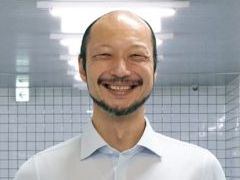 小説「8番出口」の刊行と映画公開を記念した書店フェアとプレゼントキャンペーン，本日開始。特典としてステッカーやしおりがもらえる