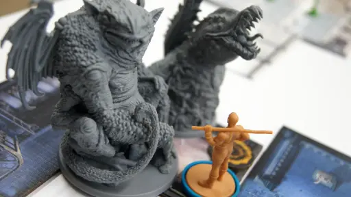 画像ギャラリー No.030のサムネイル画像 / ［プレイレポ］精巧な邪神ミニチュアに注目。新作ボドゲ「クトゥルフ 〜死もまた死すべし〜 未知の恐怖」，日本語版ファンディングが本日開始