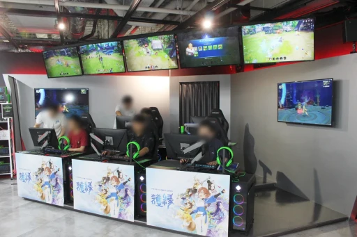 画像ギャラリー No.002のサムネイル画像 / ボスとのバトルが楽しめた「護縁」ゲーム体験会レポート。参加者には非売品グッズのプレゼントも