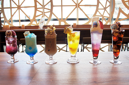画像ギャラリー No.010のサムネイル画像 / カプコンカフェ試食レポート。「モンスターハンター」20周年コラボは後半メニューも充実!歴代作品をイメージしたフードやドリンクも