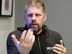 「GTFO」を手掛けた10 Chambersの新作Co-op型FPS「デン・オブ・ウルヴズ」で，ヤバめの脳神経ダイブ強盗を体験してきた