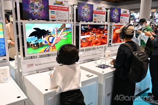 画像ギャラリー No.017のサムネイル画像 / 「ドラゴンボールDAIMA ワールドプレミア上映会」舞台挨拶レポート。孫悟空/孫悟空（ミニ）役の野沢雅子さんが，鳥山 明氏とのエピソードを披露