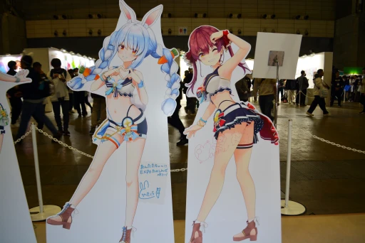 画像ギャラリー No.058のサムネイル画像 / 「hololive SUPER EXPO 2024」フォトレポート。幕張メッセに出現した“ホロライブアイランド”にファン達が集結