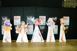 画像ギャラリー No.113のサムネイル画像 / 「hololive SUPER EXPO 2024」フォトレポート。幕張メッセに出現した“ホロライブアイランド”にファン達が集結