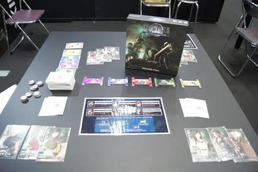 画像ギャラリー No.001のサムネイル画像 / FFVIIリメイクがベースの新作ボドゲ「マテリアハンター」,先行プレイレポート。“競り”をベースにキャラクターを表現したメカニクスに注目