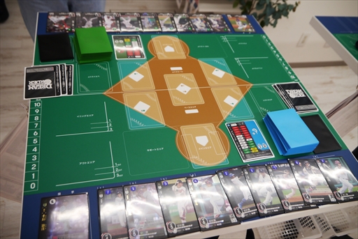 画像ギャラリー No.003のサムネイル画像 / 「プロ野球カードゲーム ドリームオーダー」ポップアップストア内覧会レポート。12球団のカードが並び，一足先に球宴真っ盛り