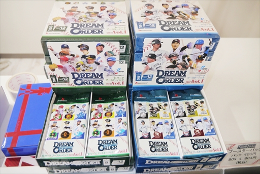 画像ギャラリー No.007のサムネイル画像 / 「プロ野球カードゲーム ドリームオーダー」ポップアップストア内覧会レポート。12球団のカードが並び，一足先に球宴真っ盛り