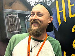 オープンワールド化と高度な自律AIで何が変わるのか？ 「Hello Neighbor 3」の生みの親ニキータ・コレシュニコフ氏が語る“真の自由度”と新たな不気味さ［gamescom］
