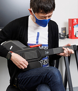 画像ギャラリー No.001のサムネイル画像 / 「GUITAR LIFE -LESSON1-」は思っていたよりしっかりギターだった。HORIのSwitch用ギター練習ソフト&コントローラの“試奏”をレポート