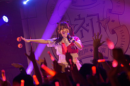 画像ギャラリー No.006のサムネイル画像 / 「学園アイドルマスター」初のライブツアー“DEBUT LIVE 初 TOUR”が開幕。「初声公演」の配信をレポート