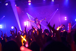 画像ギャラリー No.022のサムネイル画像 / 「学園アイドルマスター」初のライブツアー“DEBUT LIVE 初 TOUR”が開幕。「初声公演」の配信をレポート