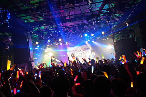 画像ギャラリー No.020のサムネイル画像 / 「学マス」ライブ配信レポート。陽高真白さん,長月あおいさん,春咲 暖さん出演の「初陣公演」,堂々のパフォーマンスでツアーのラストを飾る