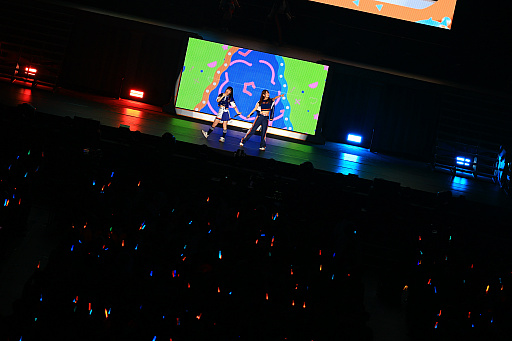画像ギャラリー No.028のサムネイル画像 / 「学園アイドルマスター 初星音楽祭」視聴レポ。13人のアイドルが全力パフォーマンスで魅せた公演は,コラボ楽曲や生バンド,ダンサーも登場