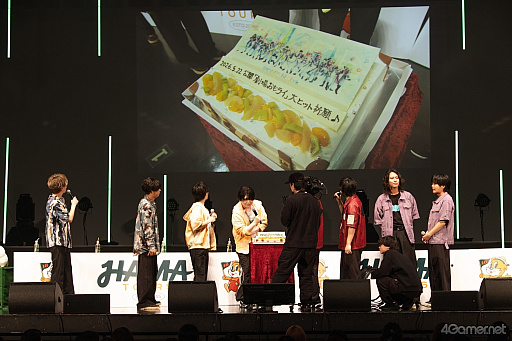 画像ギャラリー No.013のサムネイル画像 / 「エイトリ」2周年記念リアルイベントSide Bレポート。トーク,バラエティ,ライブでキャスト陣と旅する特別な一夜
