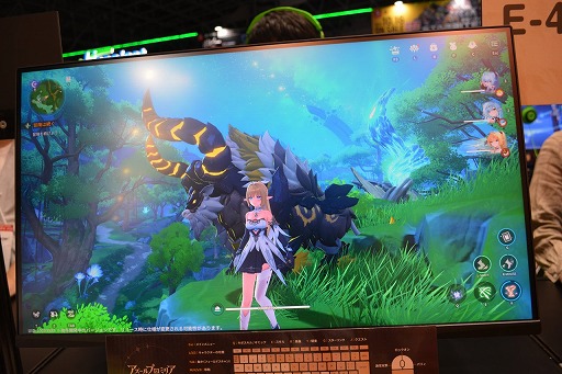 画像ギャラリー No.031のサムネイル画像 / 「アズールプロミリア」の戦闘は，見た目以上にがっつりアクション。美少女3人＋モンスター3体でパーティ編成してガチバトル［TGS2025］