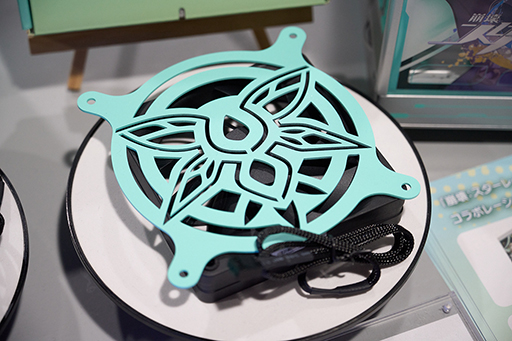 画像ギャラリー No.007のサムネイル画像 / ゲーマー向けディスプレイブランド「Titan Army」が東京ゲームショウに出展。手ごろなMini LEDディスプレイを展示［TGS2025］