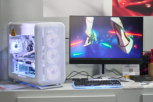 画像ギャラリー No.009のサムネイル画像 / ゲーマー向けディスプレイブランド「Titan Army」が東京ゲームショウに出展。手ごろなMini LEDディスプレイを展示［TGS2025］