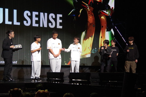 画像ギャラリー No.019のサムネイル画像 / 優勝賞金1億円を手にしたのは,タイの新星・FULL SENSE。世界中の強豪チームが集結した「PARAVOX」初のeスポーツ大会現地レポート