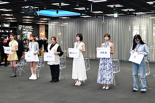 画像ギャラリー No.002のサムネイル画像 / 国民的アイドルグループの元メンバーやビッグダディの元妻，女子プロレスラーが「龍が如く」愛を語る。「ミナト区系女子オーディション」レポート