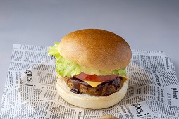 画像ギャラリー No.011のサムネイル画像 / 「龍が如く８外伝 Pirates in Hawaii」と「スパリゾートハワイアンズ」のコラボイベント，3月3日から4月20日まで開催