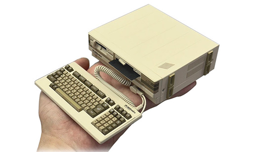 画像ギャラリー No.002のサムネイル画像 / 往年の名機の復刻版小型ゲーム機「PasocomMini PC-8801 mkII SR」は2025年春に発売!