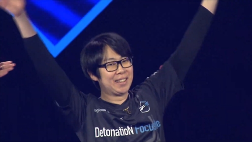 画像ギャラリー No.005のサムネイル画像 / ［EVO2025］「餓狼伝説 City of the Wolves」部門優勝は日本のGO1選手。EWCに続いてEVO2025でも頂点を極める