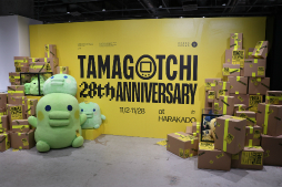 画像ギャラリー No.013のサムネイル画像 / 「たまごっち」のバースデーイベント「祝28しゅーねん！たまごっちばーすでー！」が東京・原宿にて開催中。最新機種との連動イベントや記念商品などを展開
