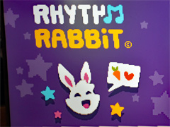 可愛いけど手ごわいリズムアクションゲーム「Rhythm Rabbit」をプレイ。リズムに合わせて動くウサギをニンジンの元まで導こう