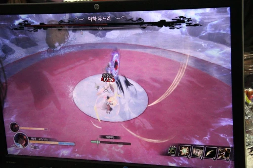 画像ギャラリー No.013のサムネイル画像 / ［プレイレポ］2人協力プレイ前提のローグライクアクション「NIRVANA」。神の力を持つ姉弟が6つの世界を冒険する［BIC2024］