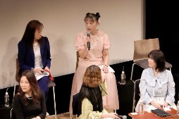 画像ギャラリー No.012のサムネイル画像 / 新曲の初視聴＆2DAYSライブ開催の電撃発表も！　「ときメモ」ファンミーティング「ときめきのホームルーム」熱気あふれる会場レポート