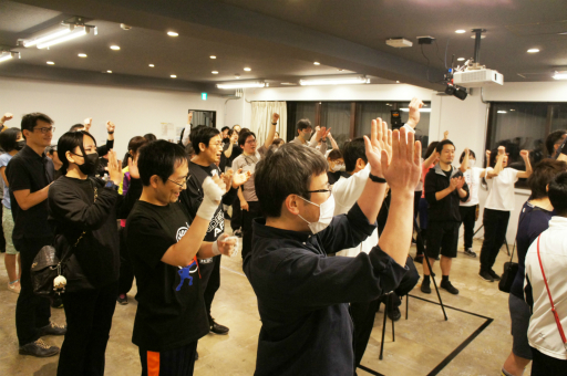画像ギャラリー No.011のサムネイル画像 / 「Fit Boxing 3」リアルイベントをレポート。50人のファンたちが3月実装のインストラクターの先行体験やシリーズ監修者によるレッスンを楽しんだ