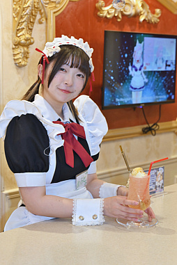 画像ギャラリー No.007のサムネイル画像 / 秋葉原のメイドカフェにも行ってきた。イマーシブ恋愛ADV「Venus Vacation PRISM」＆「DOAXVV」キャンペーン参加レポ
