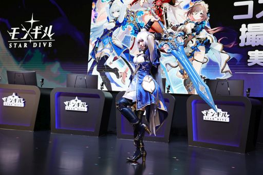 画像ギャラリー No.013のサムネイル画像 / 華やかなコスプレイヤーと巨大ニャンコに注目！　「モンギル：STAR DIVE」ブースをレポート［TGS2025］【PR】