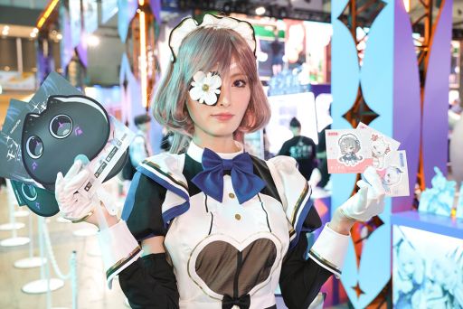 画像ギャラリー No.028のサムネイル画像 / 華やかなコスプレイヤーと巨大ニャンコに注目！　「モンギル：STAR DIVE」ブースをレポート［TGS2025］【PR】