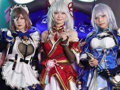 華やかなコスプレイヤーと巨大ニャンコに注目！　「モンギル：STAR DIVE」ブースをレポート［TGS2025］【PR】