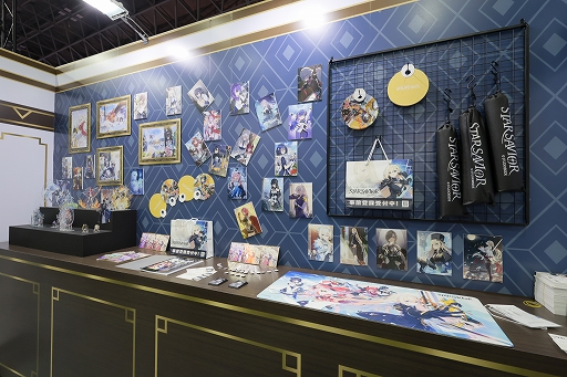 画像ギャラリー No.007のサムネイル画像 / 東京ゲームショウは，初回入場口正面の「スターセイヴァー」ブースから！　試遊，ノベルティ，コスプレイヤー撮影と抜かりなし［TGS2025］【PR】