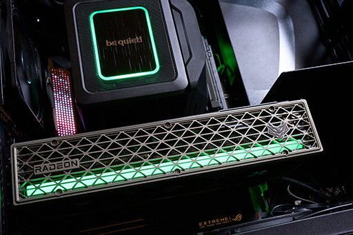 画像ギャラリー No.006のサムネイル画像 / Sapphireのグラフィックスカード「NITRO＋ RX 9070 XT」を購入して，散財の神Lisa Suと「12V-2×6」地獄の入口で握手した