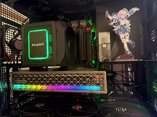 画像ギャラリー No.017のサムネイル画像 / Sapphireのグラフィックスカード「NITRO＋ RX 9070 XT」を購入して，散財の神Lisa Suと「12V-2×6」地獄の入口で握手した