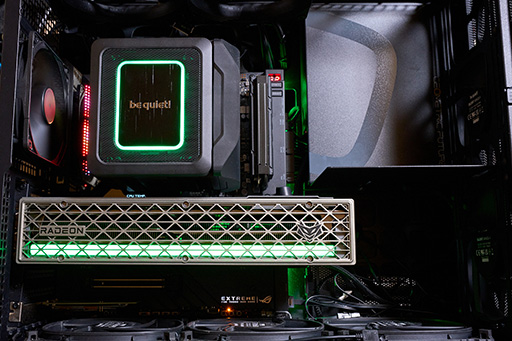 画像ギャラリー No.029のサムネイル画像 / Sapphireのグラフィックスカード「NITRO＋ RX 9070 XT」を購入して，散財の神Lisa Suと「12V-2×6」地獄の入口で握手した