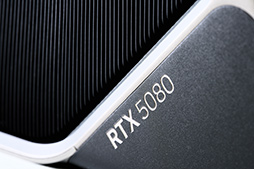 画像ギャラリー No.013のサムネイル画像 / GeForce RTX 50シリーズのハイエンドGPU「GeForce RTX 5080 Founders Edition」は,新世代に相応しい性能を見せられるのか
