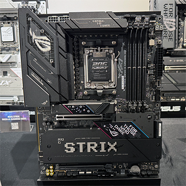 画像ギャラリー No.012のサムネイル画像 / GeForce RTX 5090搭載カードなど,ASUS製最新PCパーツが秋葉原で一挙に展示。2月1日には一般向けイベントを開催