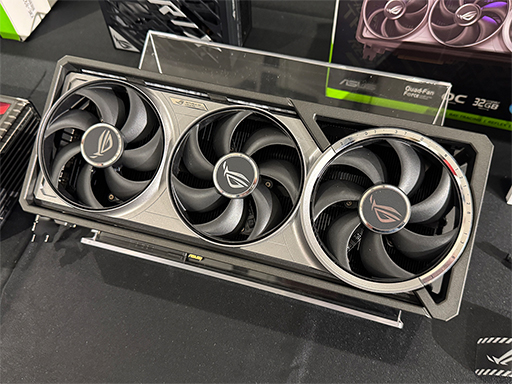 画像ギャラリー No.017のサムネイル画像 / GeForce RTX 5090搭載カードなど,ASUS製最新PCパーツが秋葉原で一挙に展示。2月1日には一般向けイベントを開催