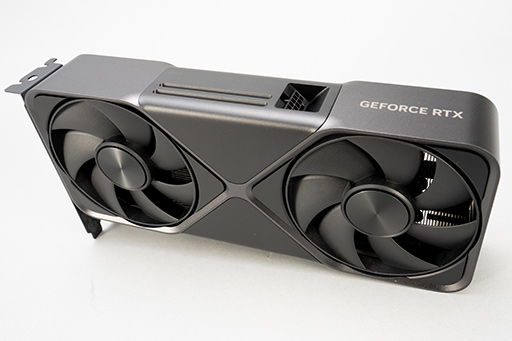 画像ギャラリー No.059のサムネイル画像 / GeForce RTX 50シリーズ第4弾「GeForce RTX 5070 Founders Edition」レビュー。前世代からしっかりと性能向上を果たす