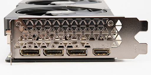 画像ギャラリー No.018のサムネイル画像 / INNO3D製「GeForce RTX 5080 X3 OC」&「GeForce RTX 5070 Ti X3」レビュー。SFF準拠のRTX 50搭載カードは性能も優秀だった